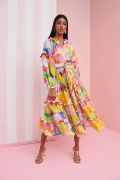 Myth Dress><noscript><img width=