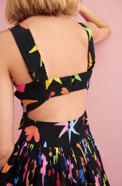Quest Dress><noscript><img width=