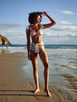 Wonder World Bikini><noscript><img width=